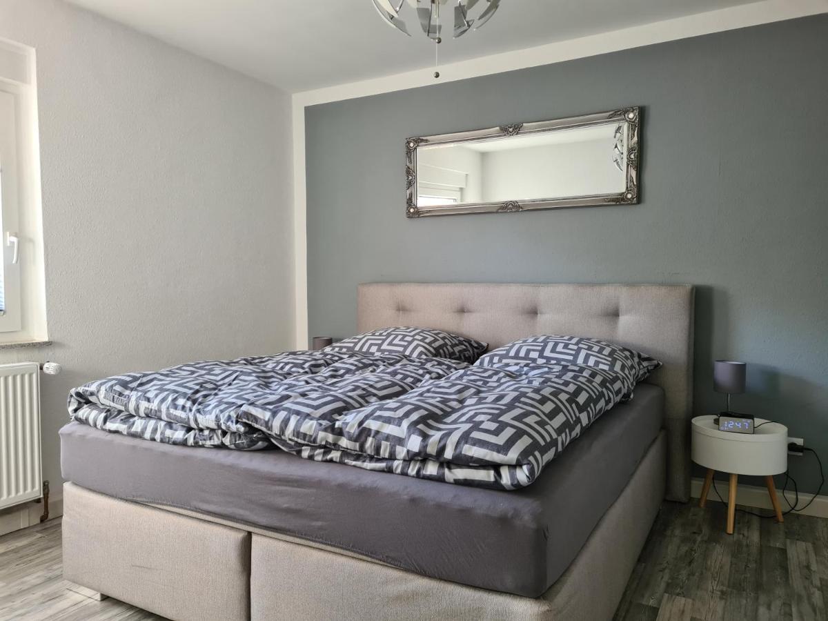 מולהיים אן דר רור Ferienwohnung Saturn מראה חיצוני תמונה