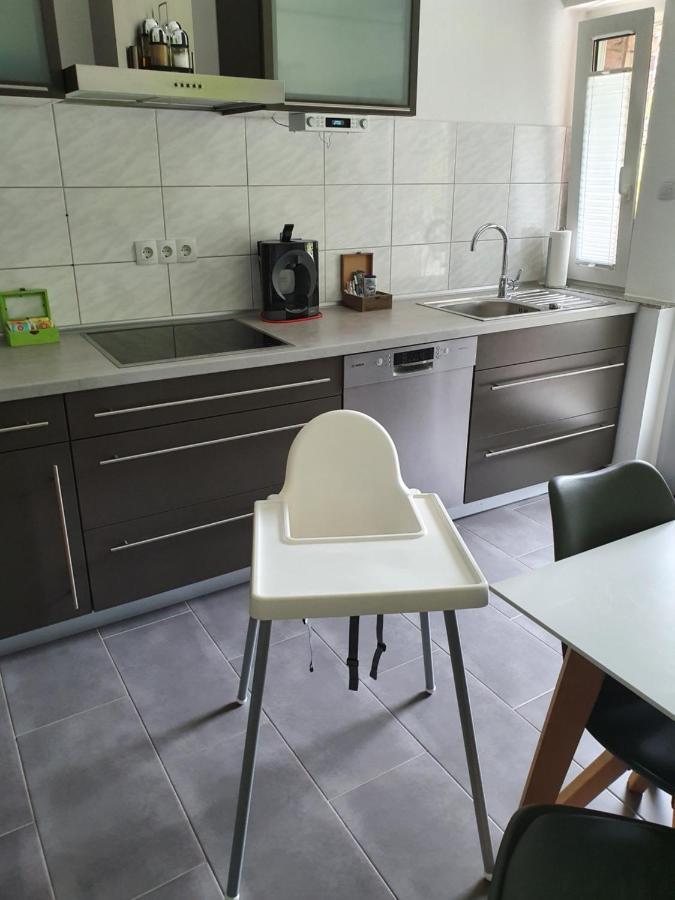 מולהיים אן דר רור Ferienwohnung Saturn מראה חיצוני תמונה