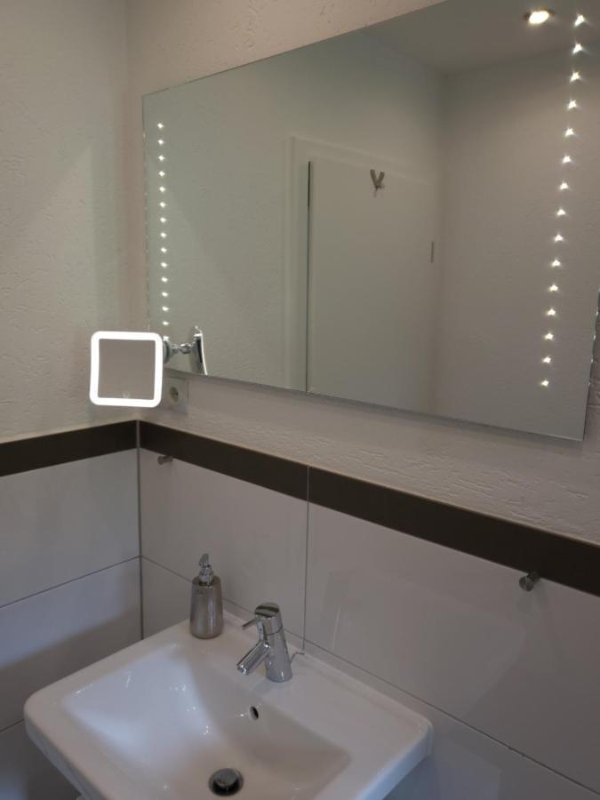 מולהיים אן דר רור Ferienwohnung Saturn מראה חיצוני תמונה